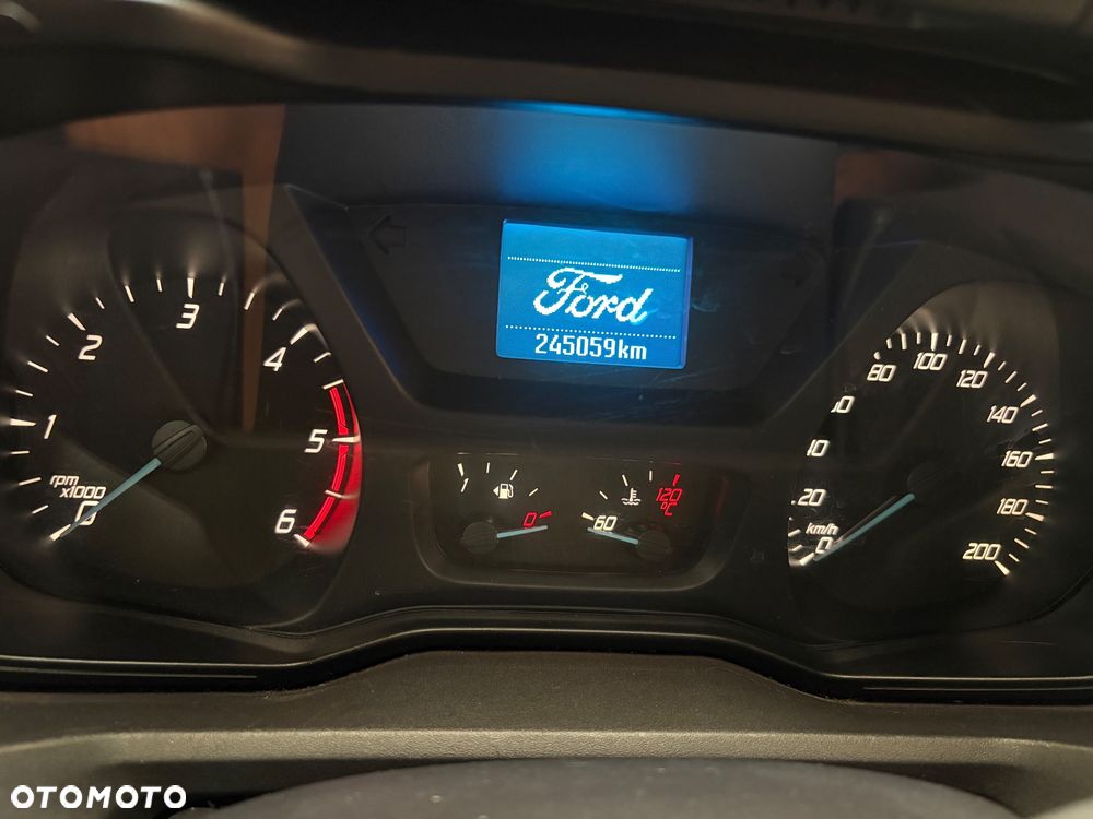 Ford Transit Custom - 8
