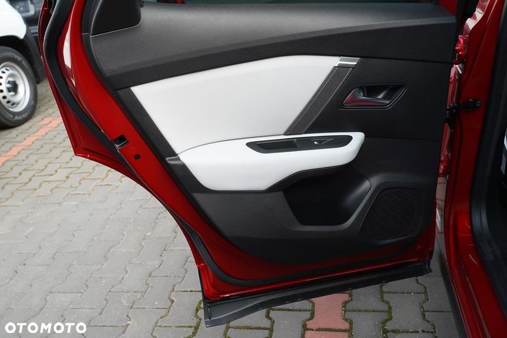 Citroën C4 1.2 mHEV Max eDCT6 - 8