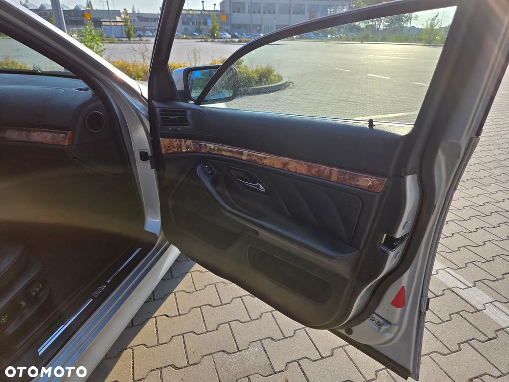 BMW Seria 5 - 30