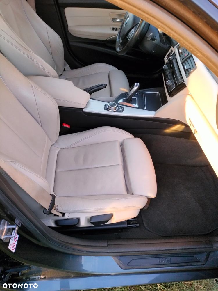 BMW Seria 3 320d - 11