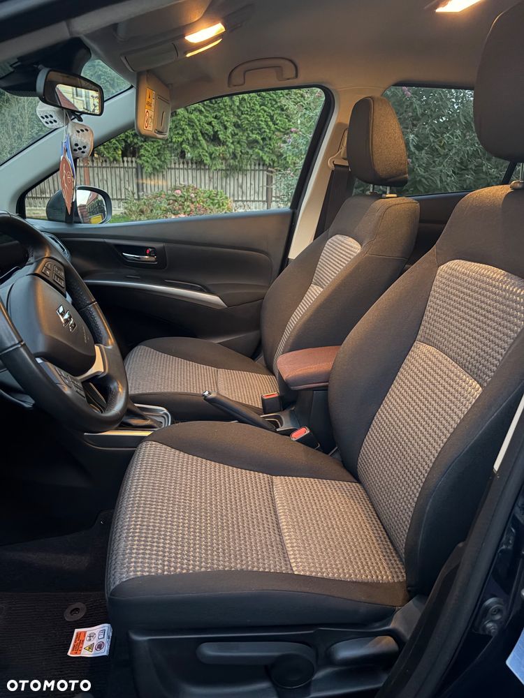 Suzuki S-Cross - 10