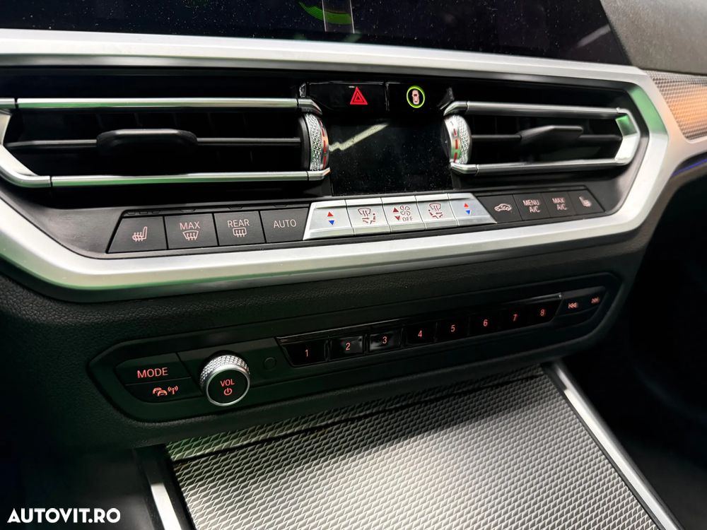 BMW Seria 3 320d xDrive Aut. M Sport - 12