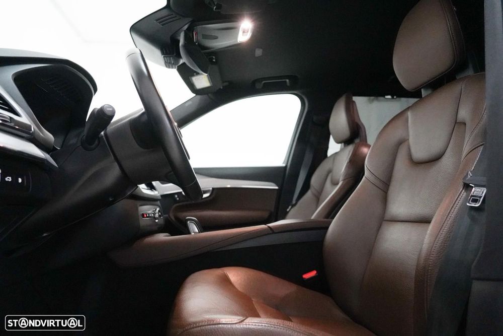 Volvo XC 90 2.0 T8 PHEV Momentum Plus AWD - 6