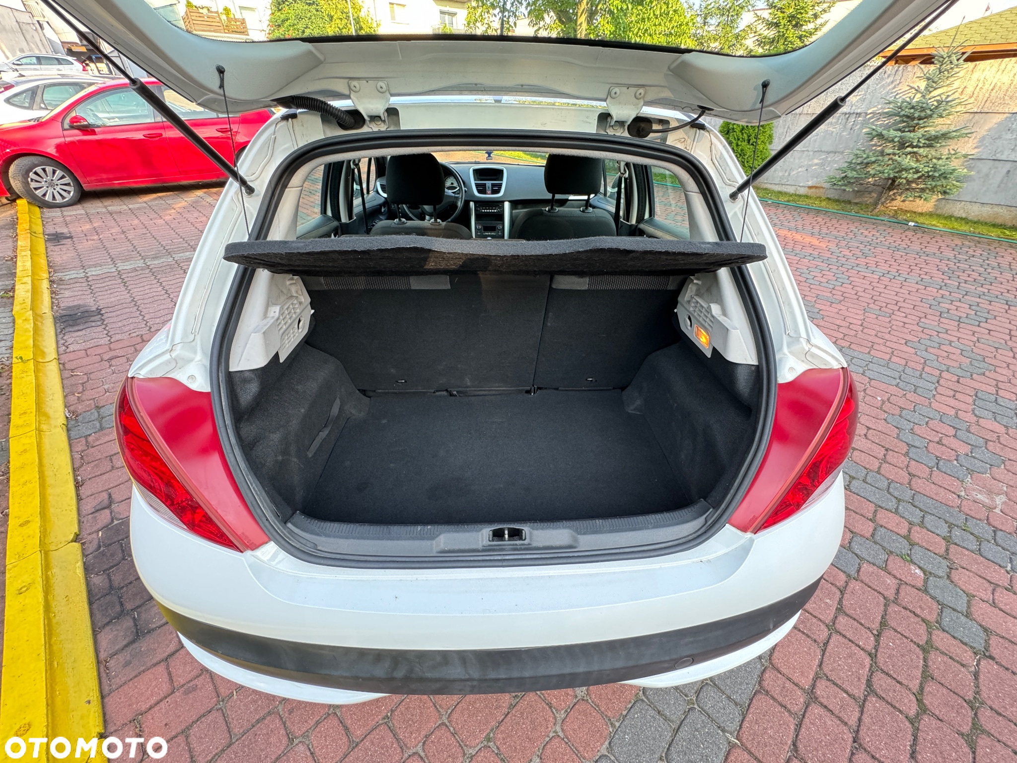 Peugeot 207 - 14