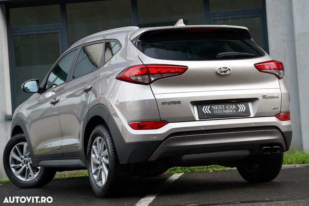 Hyundai Tucson 2.0 CRDI 4WD Automatik Style - 4