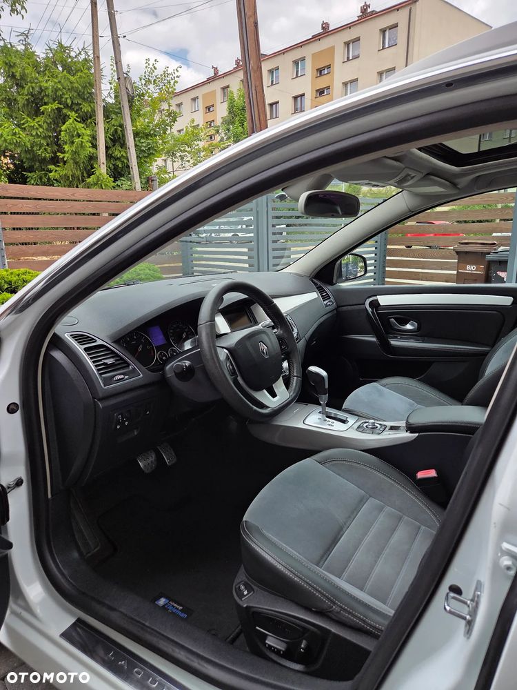 Renault Laguna 2.0 T Bose Edition - 16