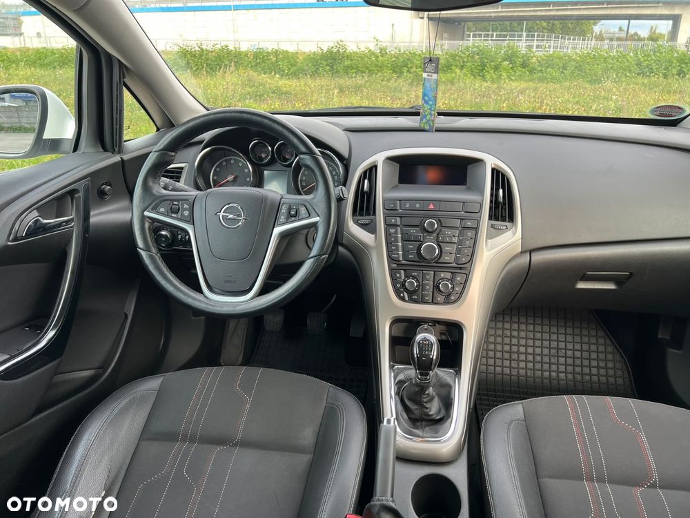 Opel Astra 1.4 T Edition 150 - 33