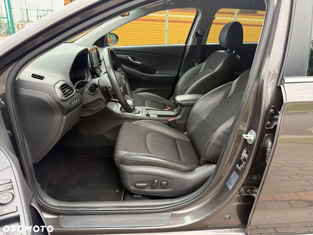Hyundai i30 1.4 T-GDI Premium DCT - 9