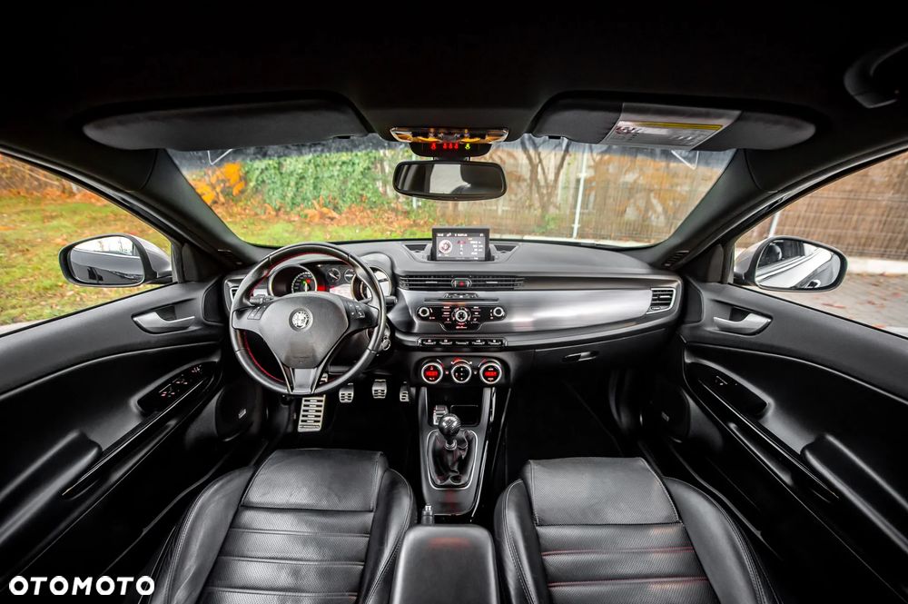 Alfa Romeo Giulietta 1750 TBi Quadrifoglio Verde - 22