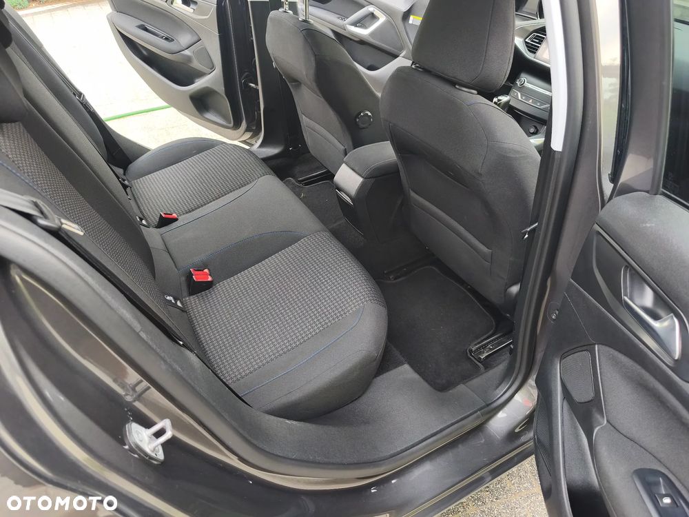 Peugeot 308 BlueHDi 100 Stop & Start Active - 17