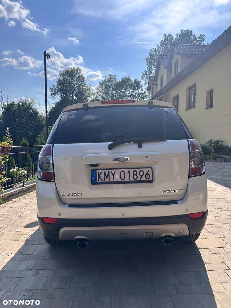 Chevrolet Captiva 2.2 D LTZ - 14