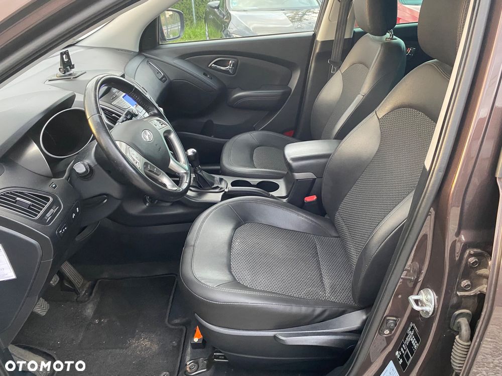 Hyundai ix35 2.0 Premium 2WD - 24