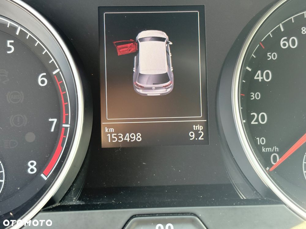 Volkswagen Golf - 10