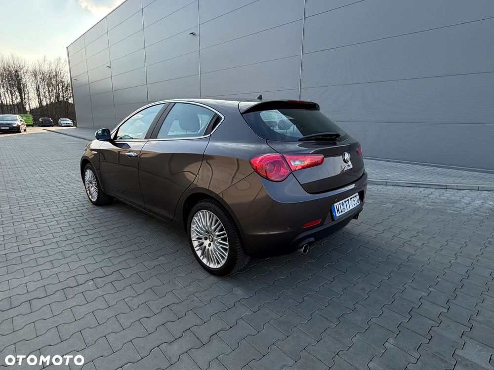 Alfa Romeo Giulietta 2.0 JTDM 16V Veloce - 7
