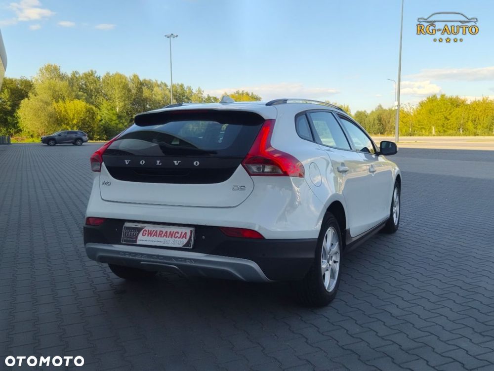 Volvo V40 Cross Country - 6