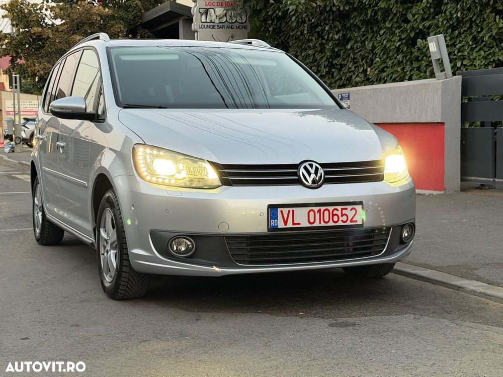Volkswagen Touran - 4