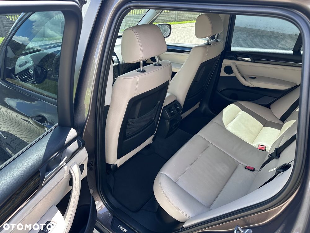 BMW X3 xDrive20d - 24