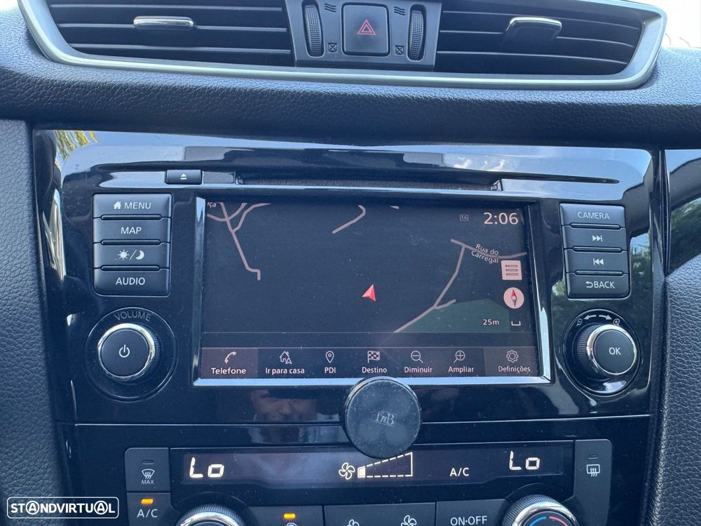 Nissan Qashqai 1.5 dCi N-Connecta J18+Led - 19
