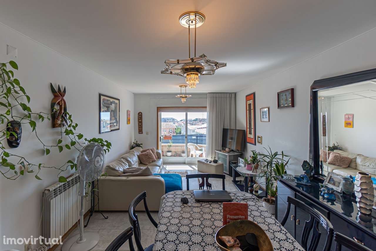 Apartamento T2+1 com Garagem Fechada e Arrumo - Grande imagem: 3/22