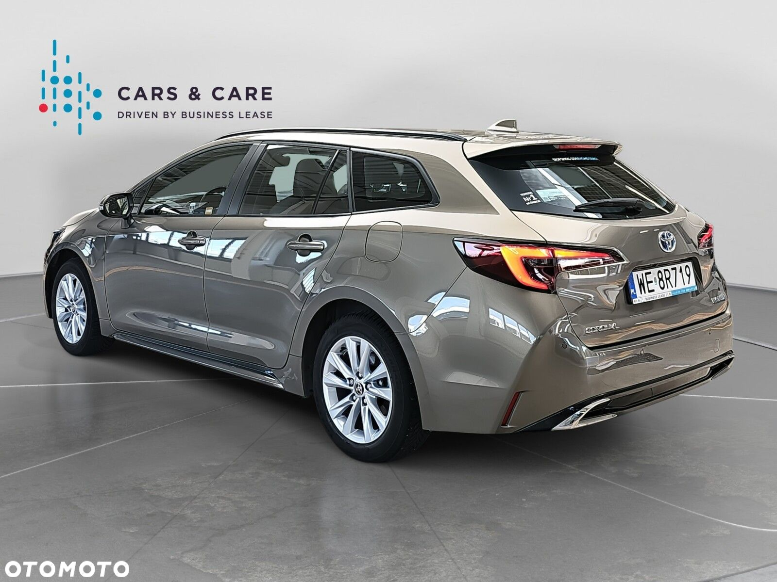 Toyota Corolla 2.0 Hybrid Comfort - 28
