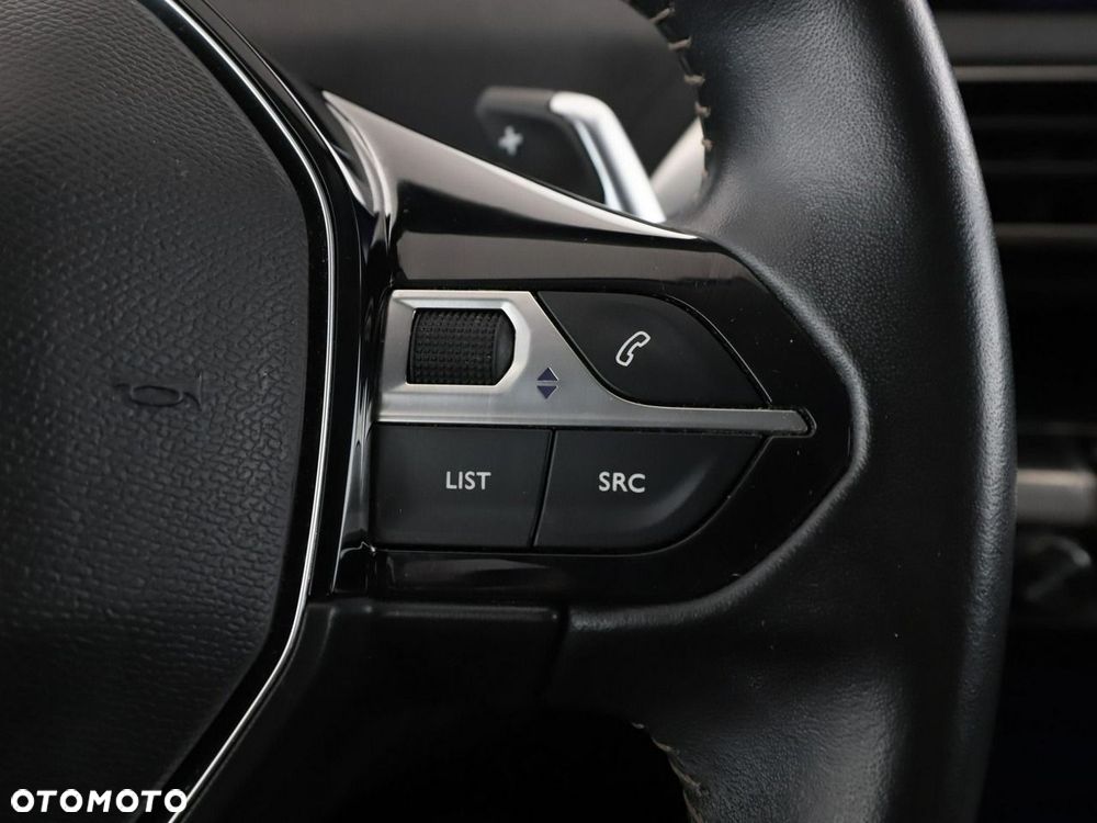 Peugeot 3008 PureTech 130 Stop & Start GPF EAT8 Active Business-Paket - 31