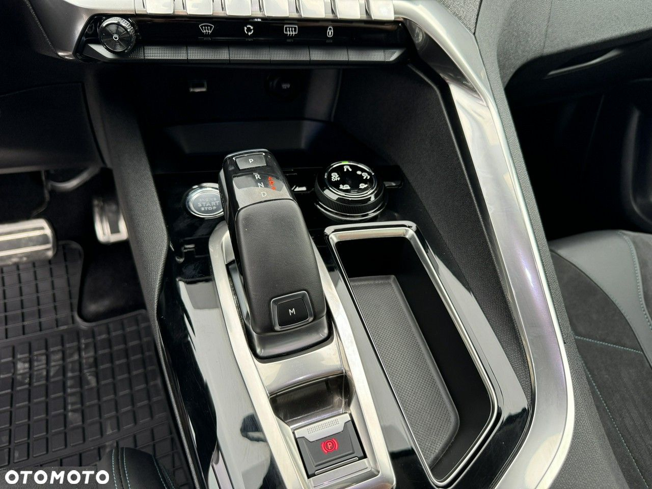 Peugeot 3008 PureTech 130 Stop & Start GPF EAT8 Allure Pack - 26