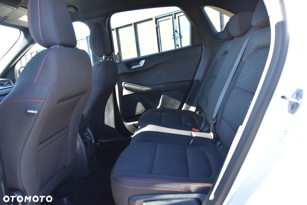 Ford Kuga 1.5 EcoBoost ST-LINE X - 12