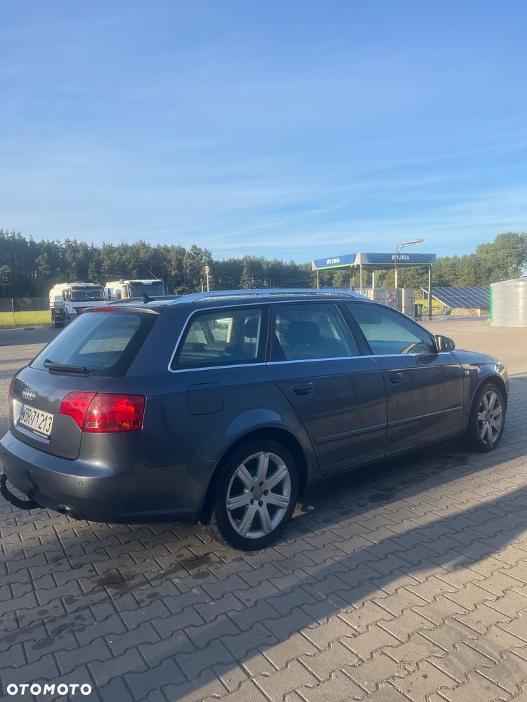 Audi A4 Avant 2.0 TDI DPF - 10
