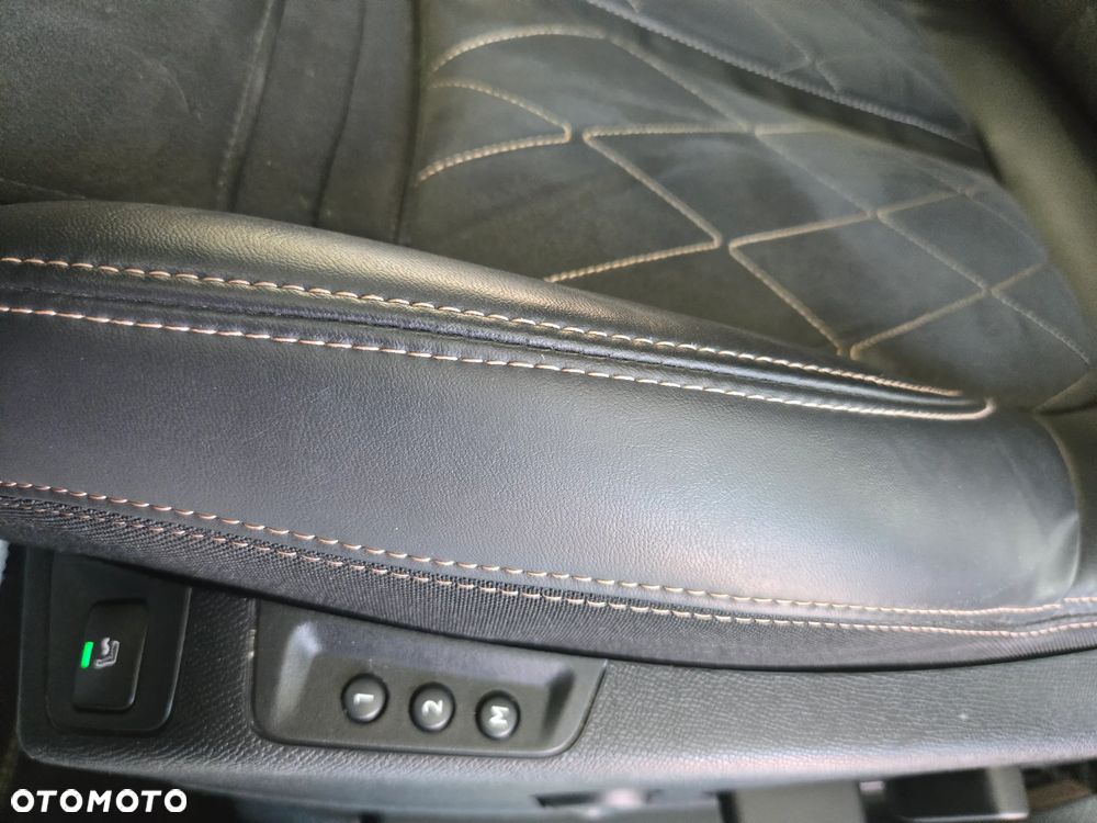 Peugeot 3008 BlueHDi 180 Stop & Start EAT8 GT - 28