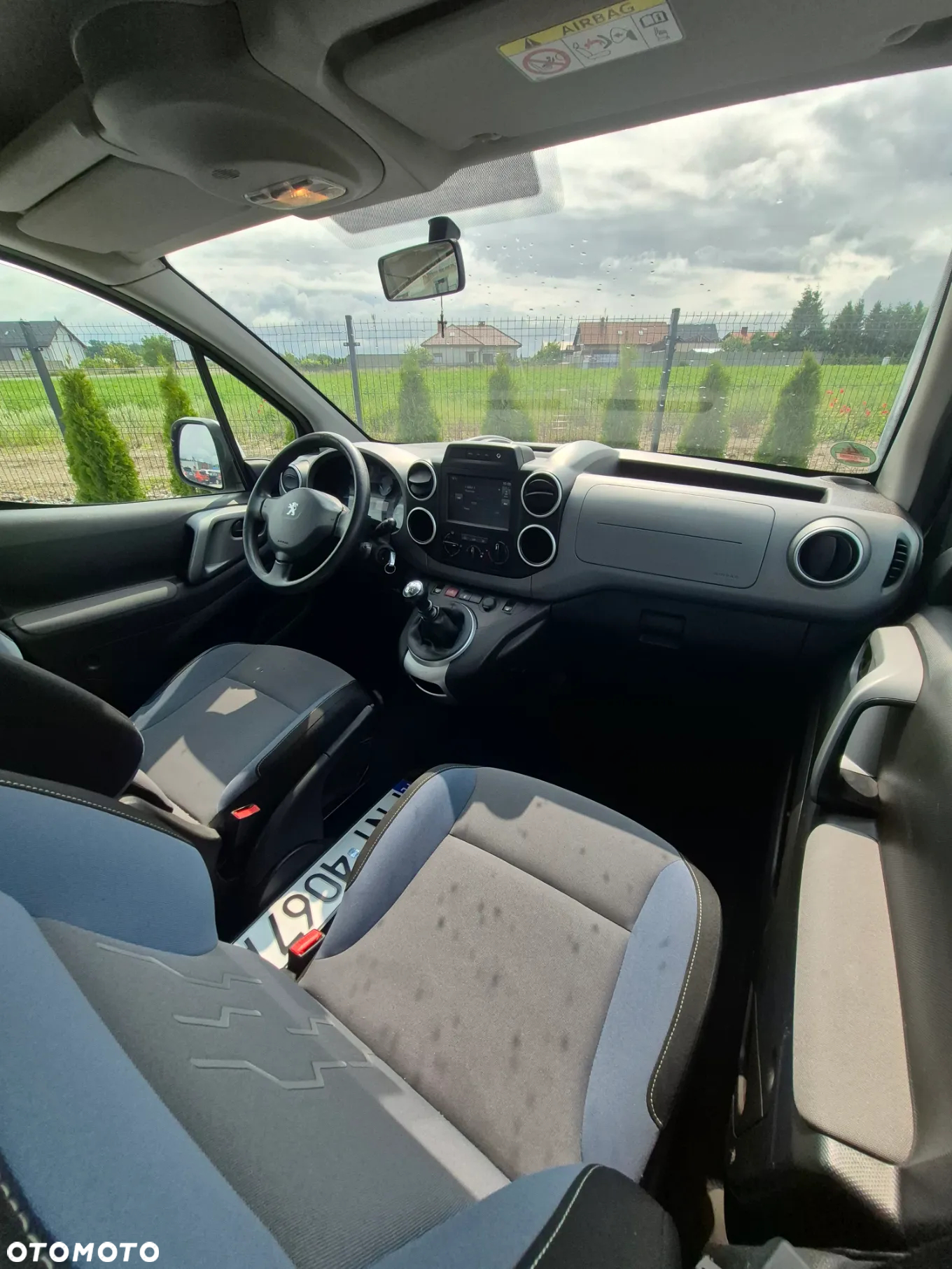 Peugeot Partner 1.6 BlueHDi Outdoor S&S - 11
