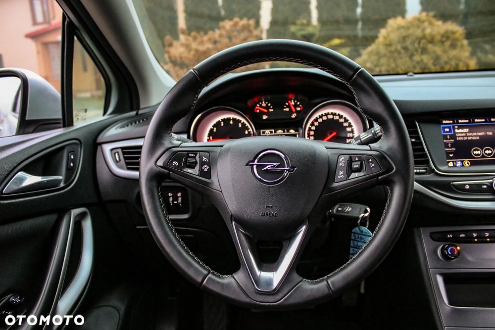 Opel Astra 1.2 Turbo Elegance - 33