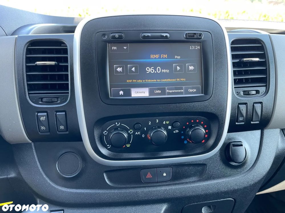 Renault Trafic - 32