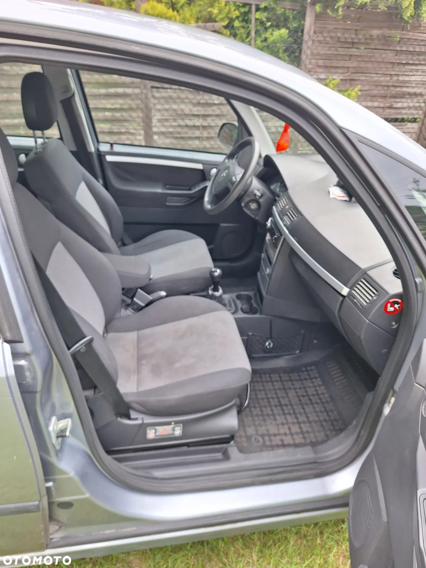 Opel Meriva 1.6 16V Essentia - 17