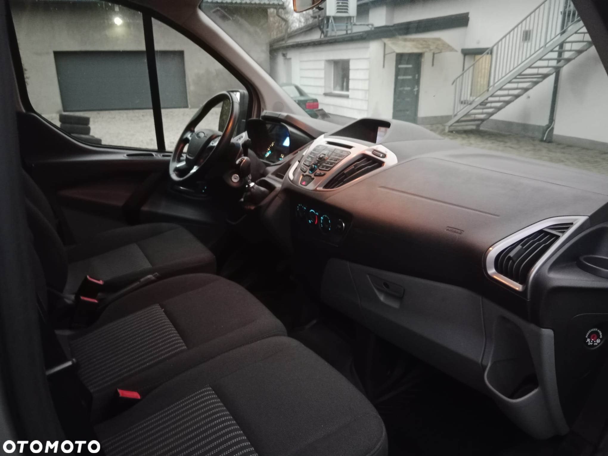 Ford Transit 350 L3H3 VA Trend - 31