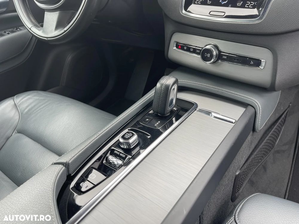 Volvo XC 90 T8 eAWD R-Design - 30