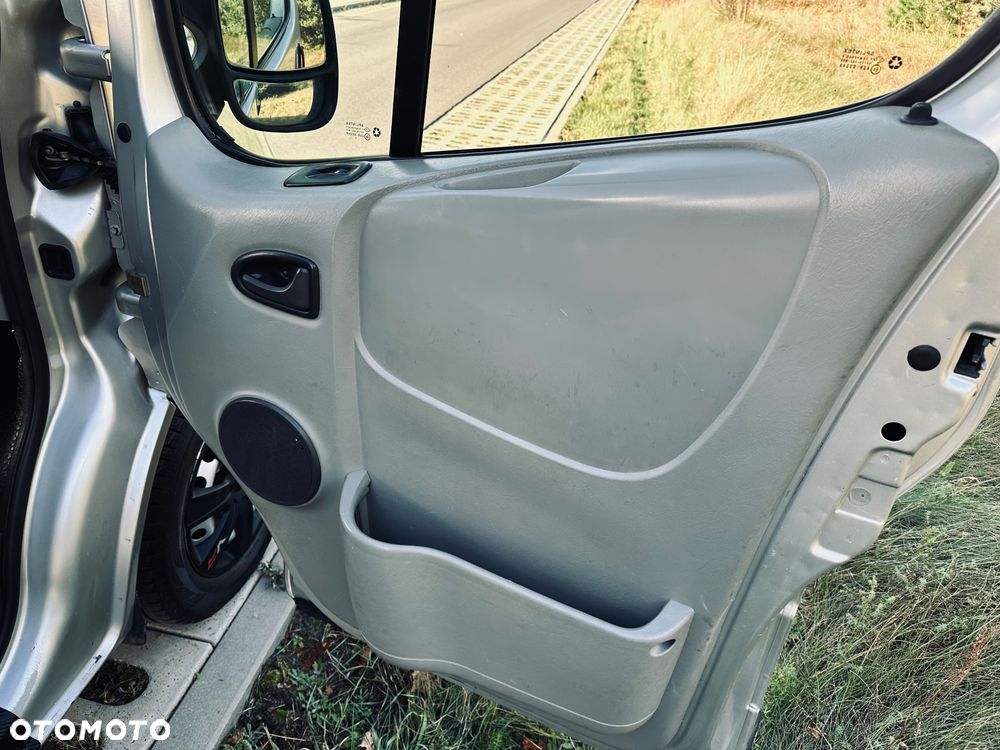 Opel Vivaro - 14