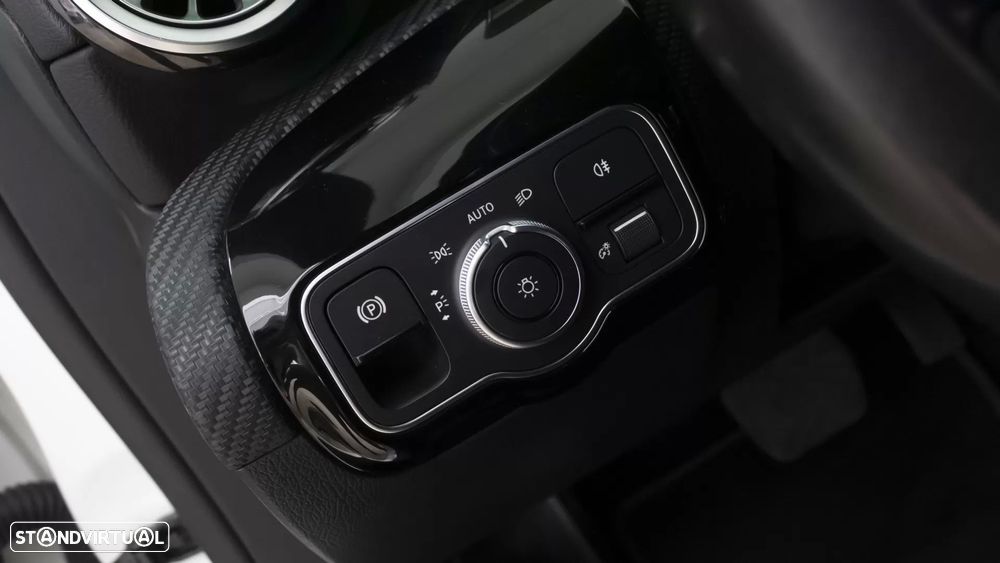 Mercedes-Benz A 250 Limousine - 19