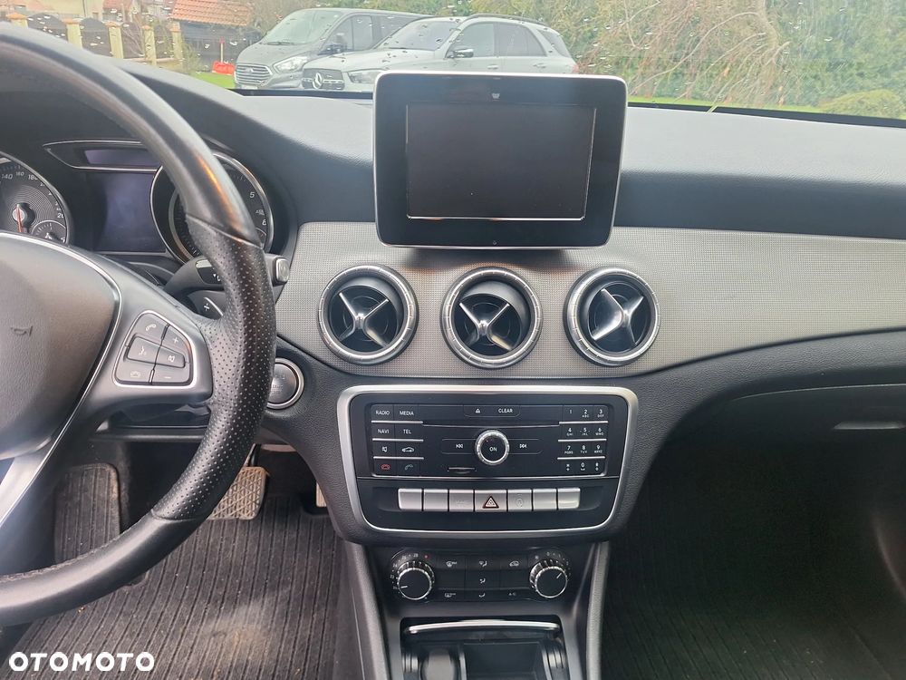 Mercedes-Benz CLA 200 (CDI) d 7G-DCT - 15