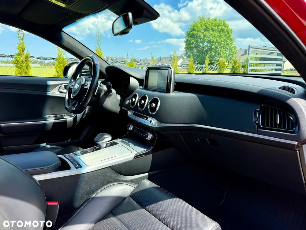 Kia Stinger 2.0 T-GDI GT Line - 14