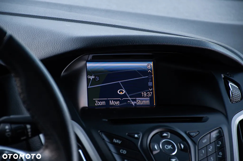 Ford Focus 1.0 EcoBoost Hybrid ACTIVE - 34