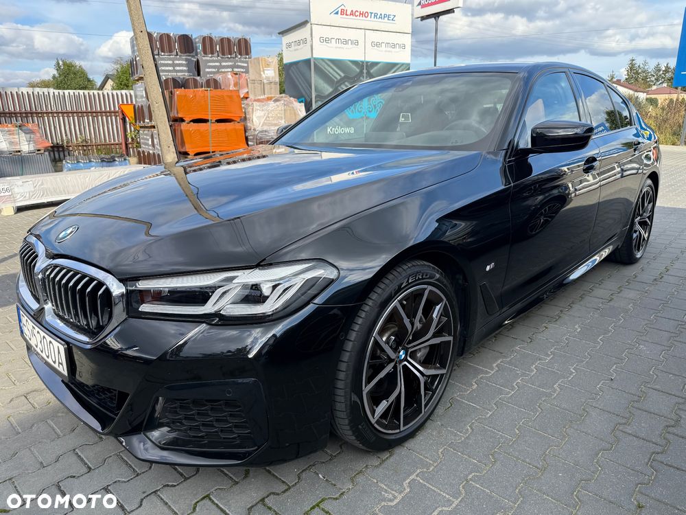 BMW Seria 5 530d xDrive Touring M Sport Edition - 8