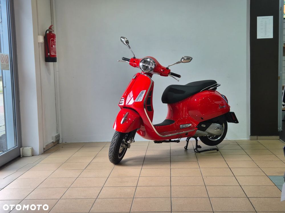 Vespa GTS - 9