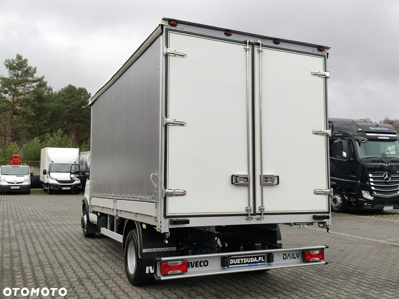 Iveco Daily 70C17 Firana Tył Drzwi Zadbany w Pełni Sprawny Super Stan - 27