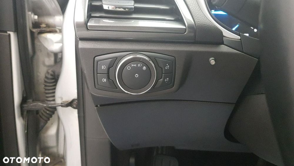 Ford Mondeo - 19