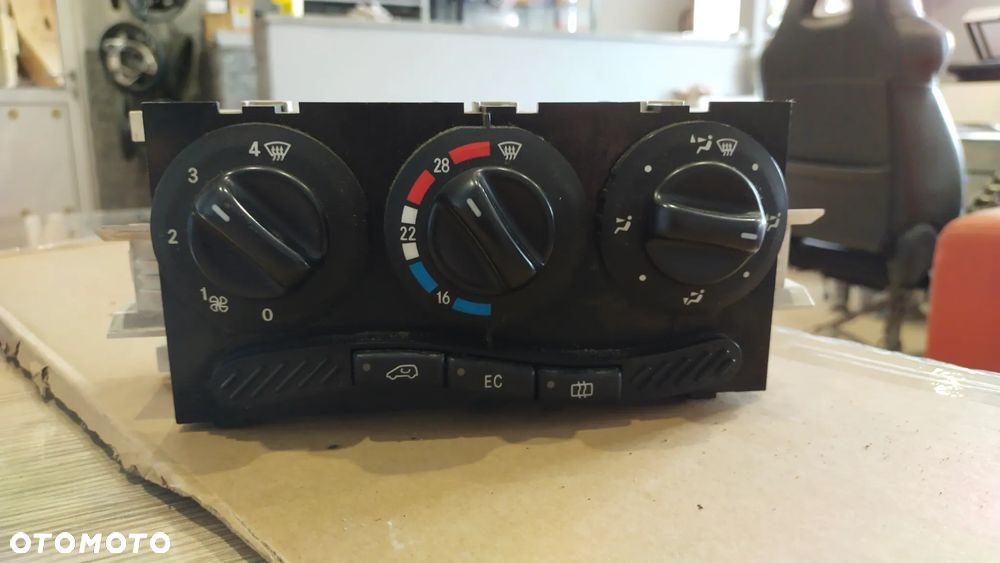 PANEL NAWIEWU 1688300485 Mercedes A-klasa I W168 - 1
