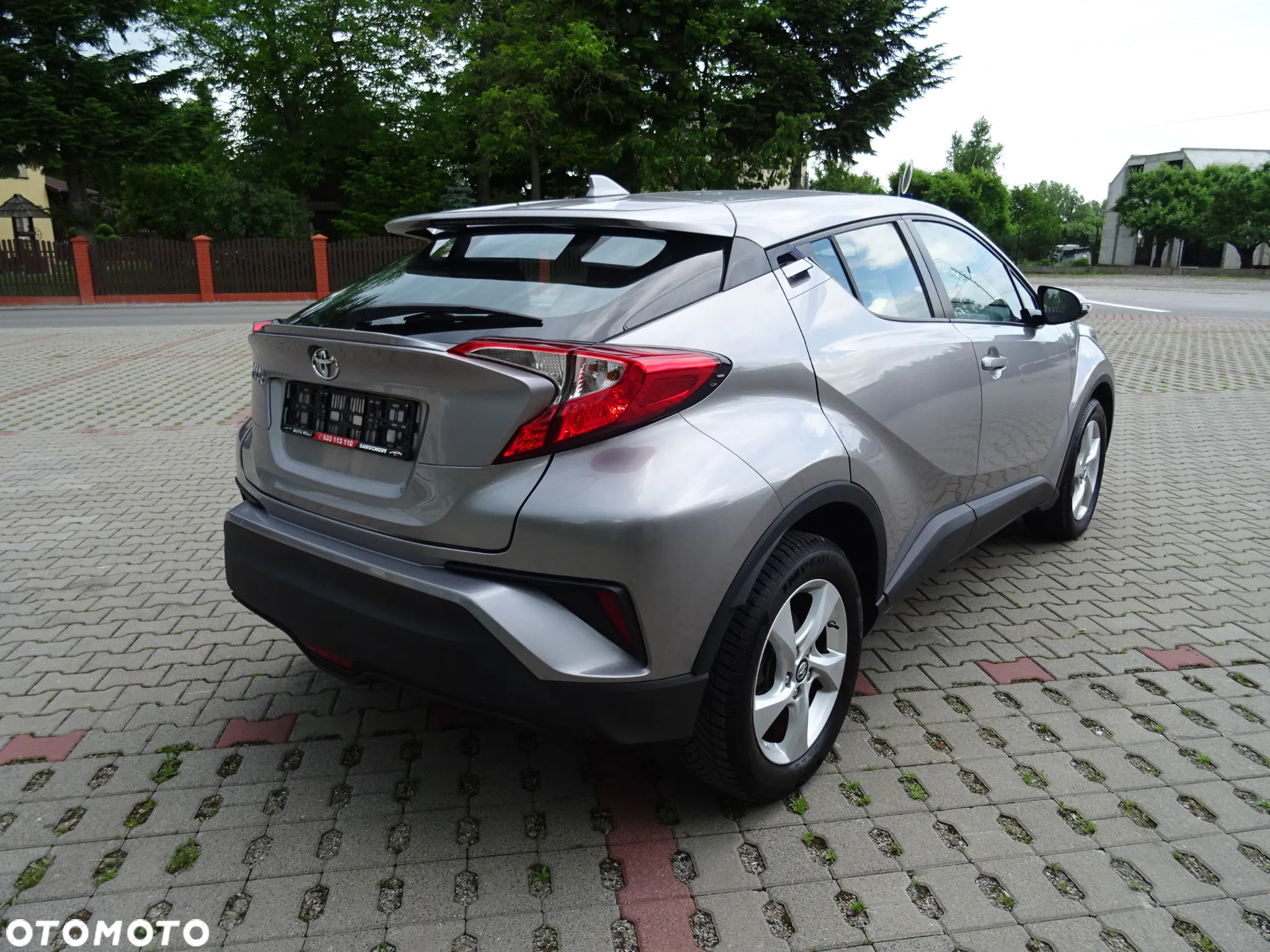 Toyota C-HR 1.2 T Premium - 4