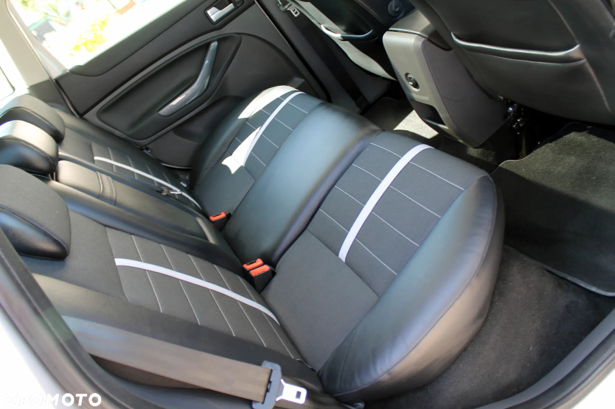 Ford Kuga 2.0 TDCi Titanium MPS6 - 13