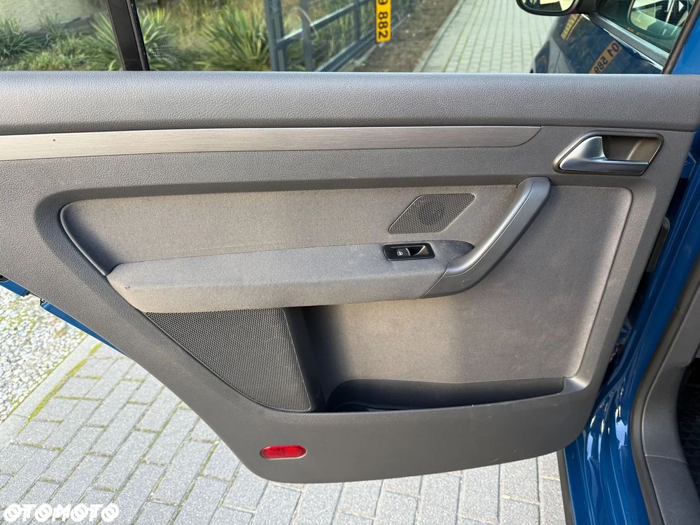 Volkswagen Touran 1.4 TSI EcoFuel Comfortline - 26