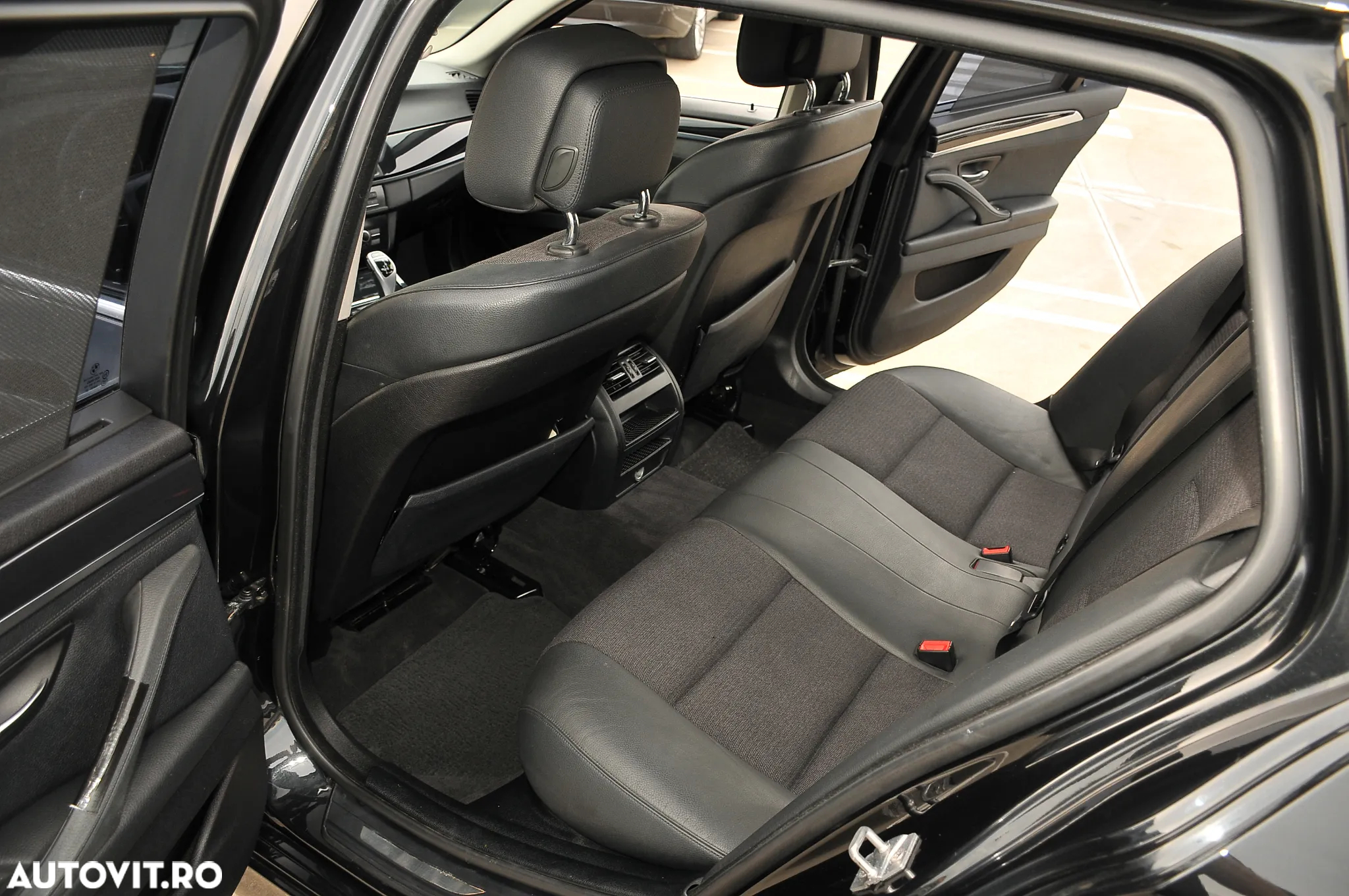 BMW Seria 5 520d Aut. - 16