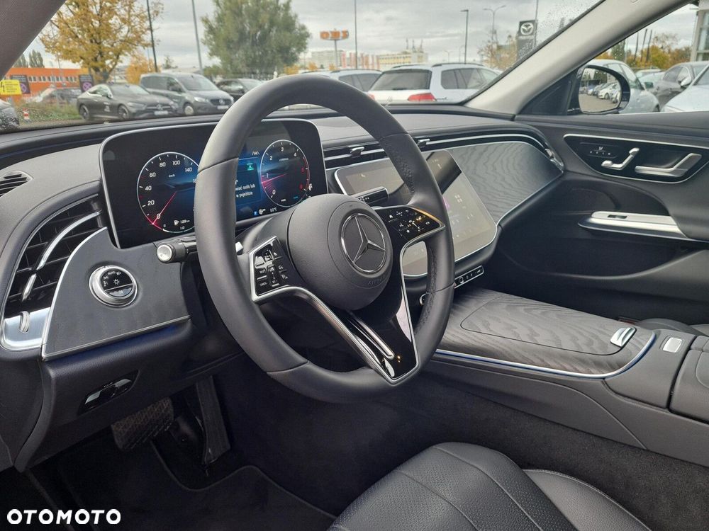 Mercedes-Benz Klasa E - 9